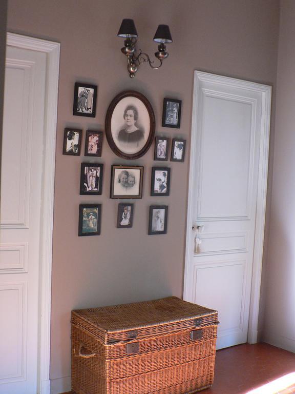 Chambres D'Hotes Maison Auguste Салон дьо Прованс Стая снимка