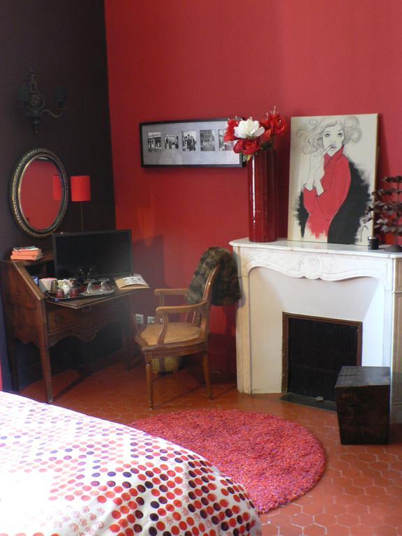 Chambres D'Hotes Maison Auguste Салон дьо Прованс Стая снимка