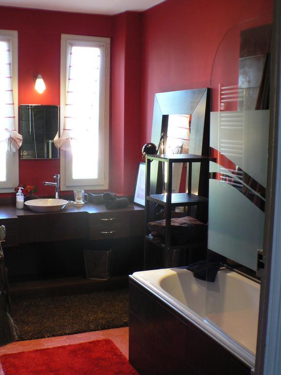 Chambres D'Hotes Maison Auguste Салон дьо Прованс Стая снимка