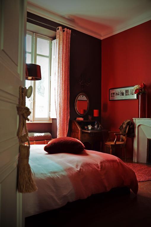 Chambres D'Hotes Maison Auguste Салон дьо Прованс Стая снимка